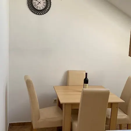 Art Apart